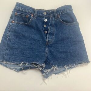 Levi’s rib cage shorts